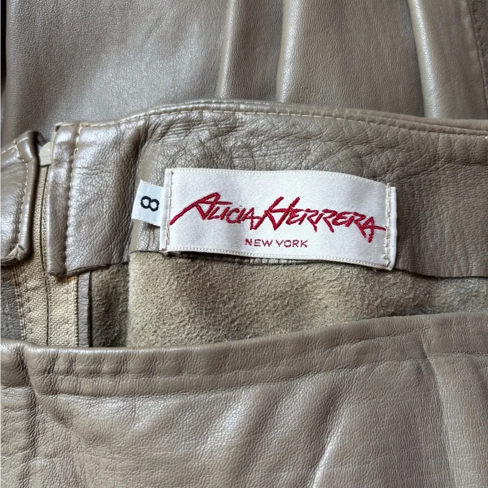 Vintage Alicia Herrera Taupe leather maxi skirt size 8 - Picture 3 of 5